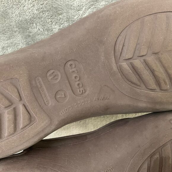 Crocs Olivia Flats Womens size 7 Taupe Slip On Shoes Slingback Travel Bling - Picture 6 of 10